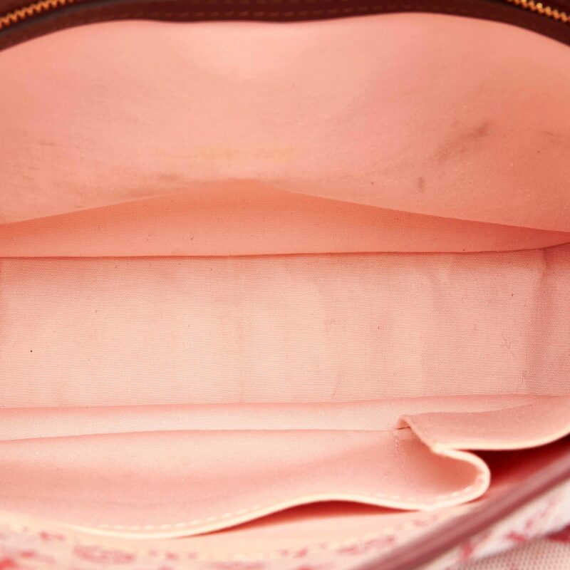 Louis Vuitton Monogram Mini Lin Mary Kate Besace (SHG-33545) AWE - Image 5
