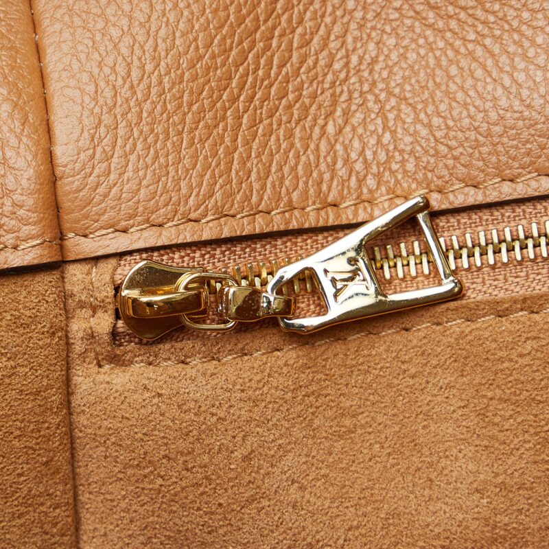Louis Vuitton Monogram On My Side MM (SHG-C7r5xs) AWE - Image 8
