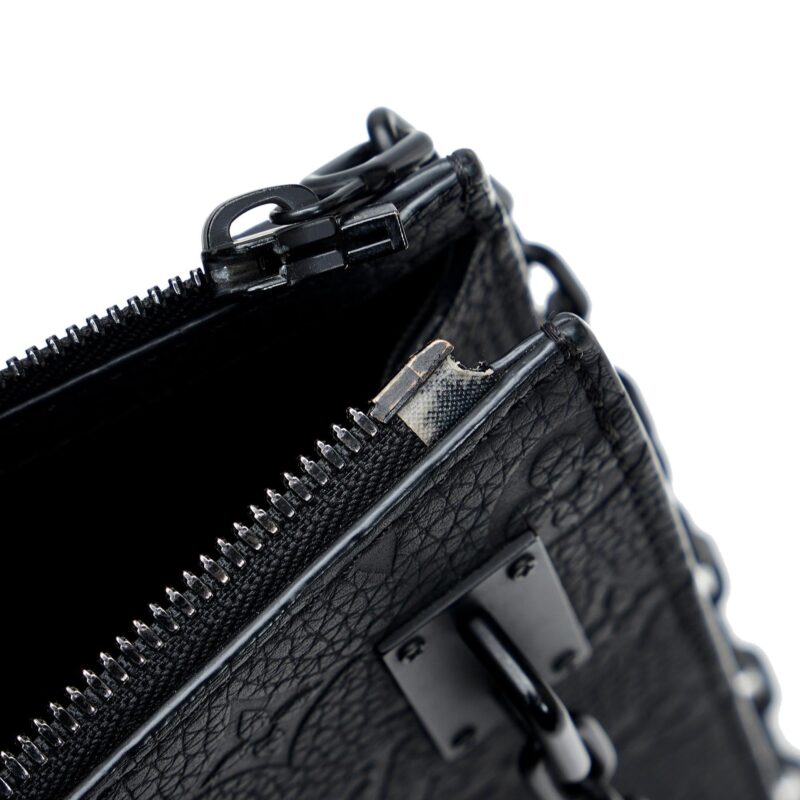 Louis Vuitton Monogram Taurillon Sac Plat (SHG-V5Sv6X) AWE - Image 9