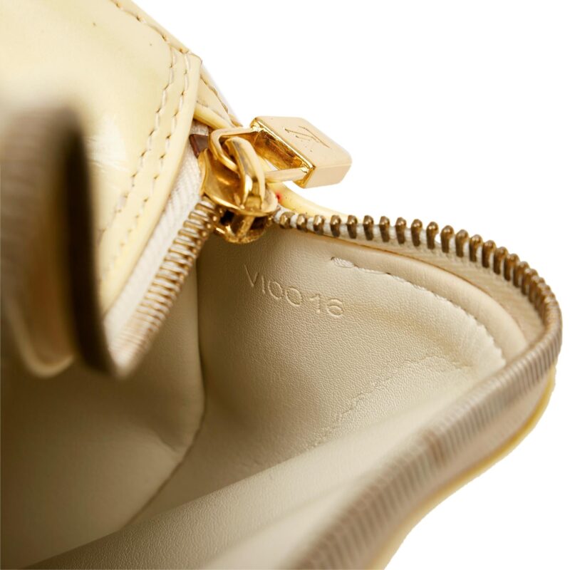 Louis Vuitton Monogram Vernis Bedford (SHG-vRjIts) AWE - Image 7