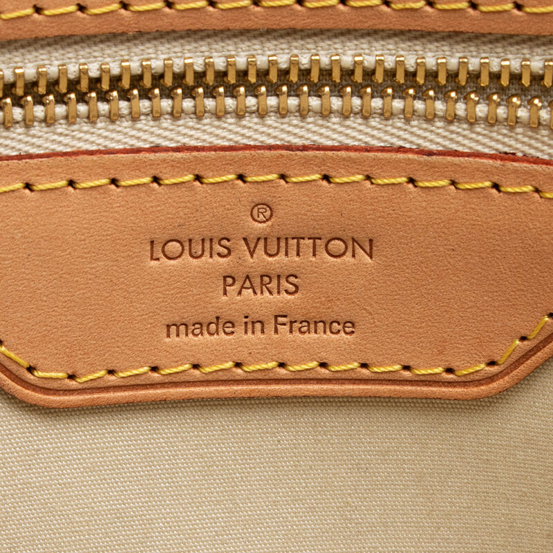Louis Vuitton Monogram Vernis Brea MM Satchel (SHF-20211) AWE - Image 7