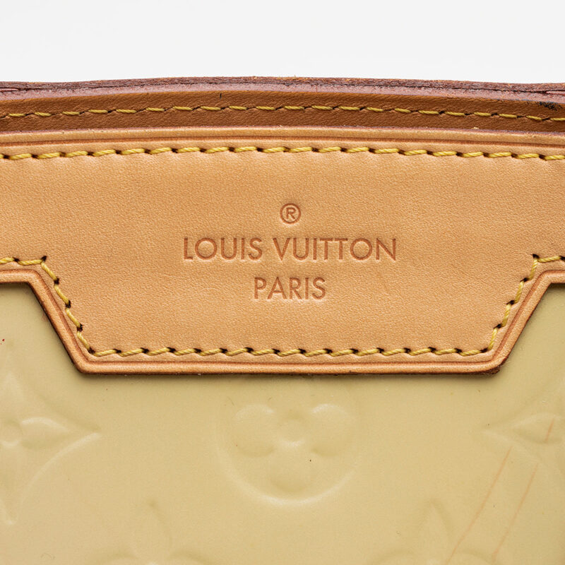 Louis Vuitton Monogram Vernis Brea MM Satchel (SHF-20211) AWE - Image 8