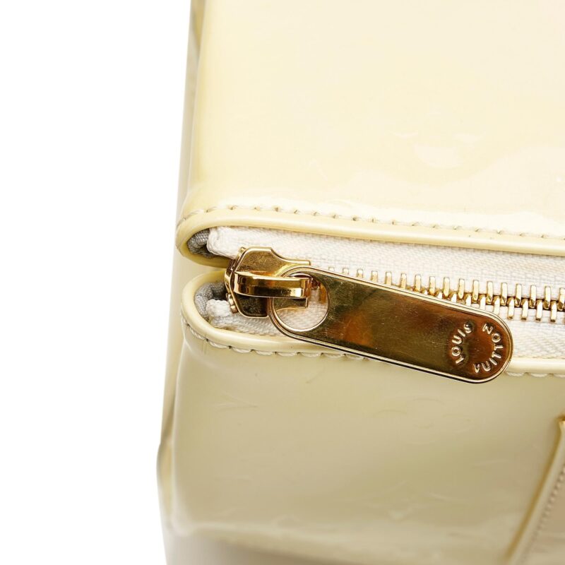 Louis Vuitton Monogram Vernis Rosewood Avenue (SHG-ubYH1W) AWE - Image 8