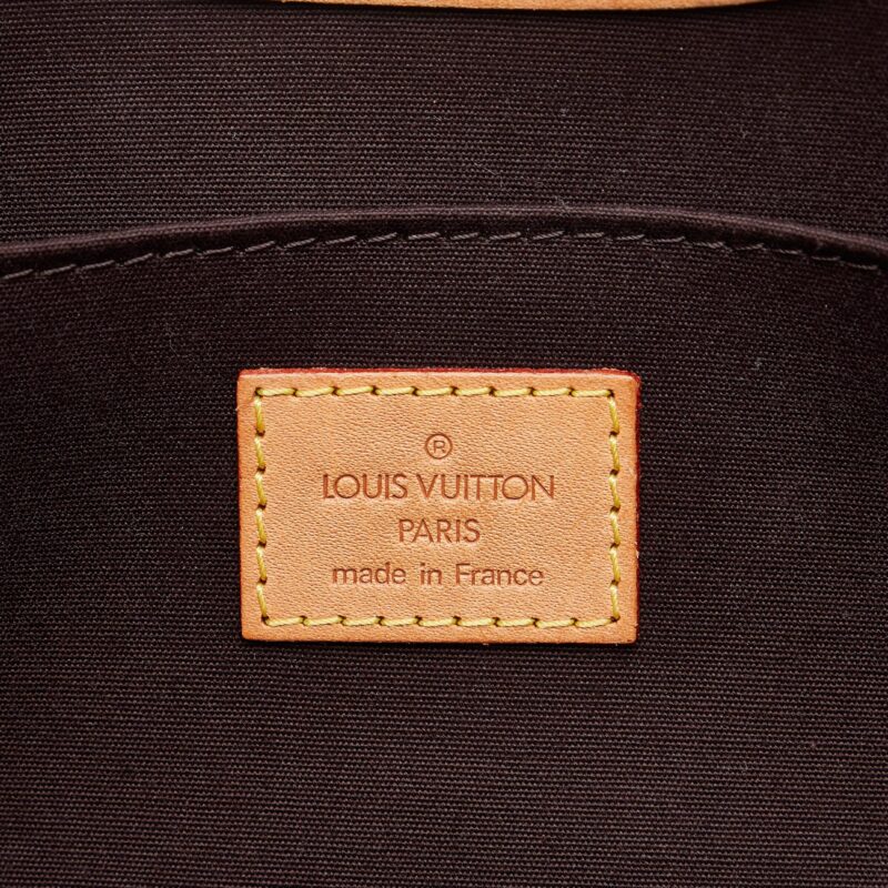 Louis Vuitton Monogram Vernis Roxbury Drive (SHG-W3D9Oh) AWE - Image 6
