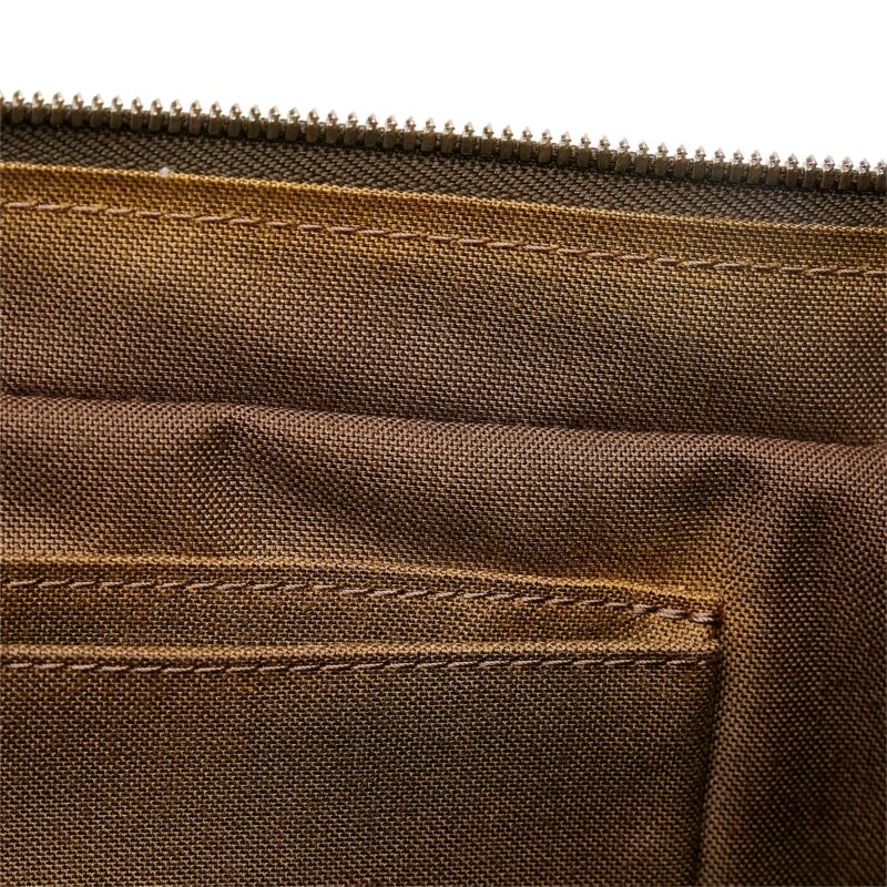 Louis Vuitton Taiga Beloukha (SHG-33800) AWE - Image 9