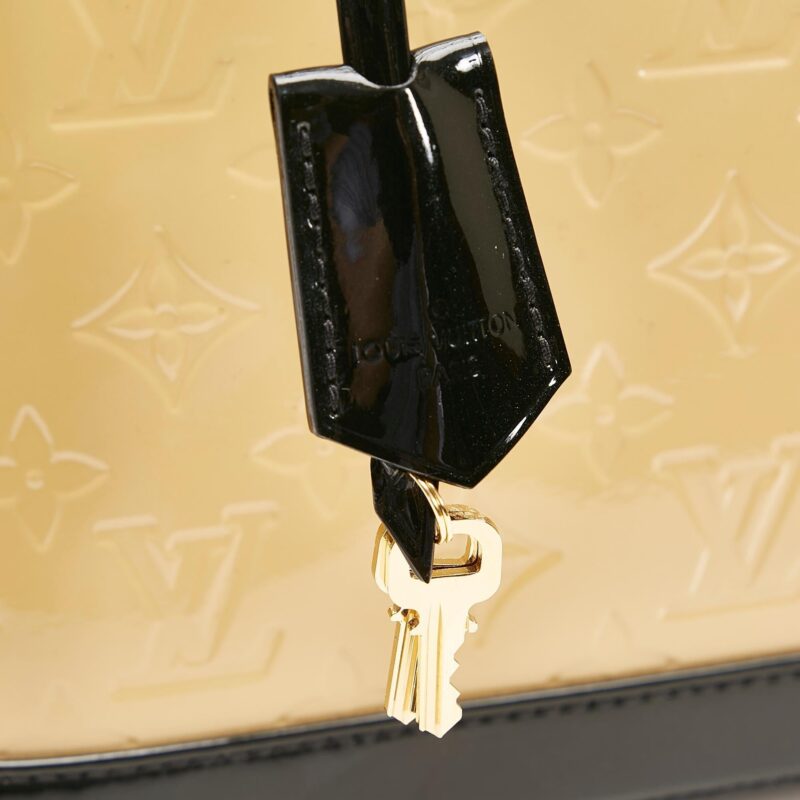 Louis Vuitton Vernis Lockit PM (SHG-slWIOV) AWE - Image 11