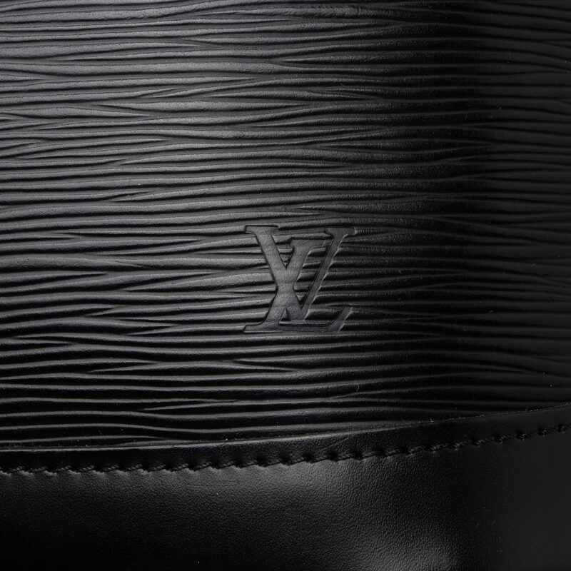 Louis Vuitton Vintage Epi Leather Alma PM Satchel (SHF-UHUqye) AWE - Image 15