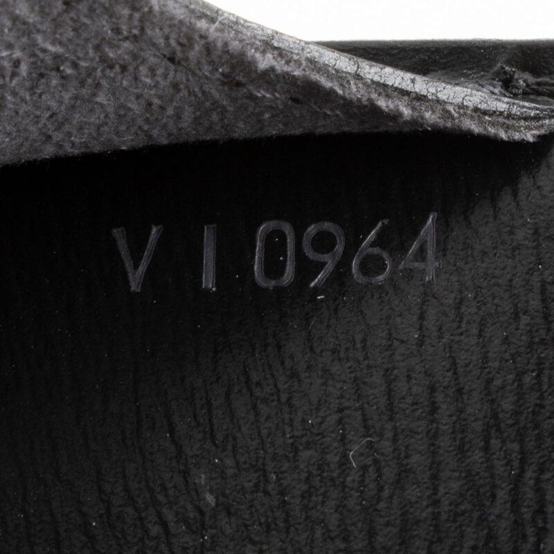 Louis Vuitton Vintage Epi Leather Cluny Shoulder Bag (SHF-15940) AWE - Image 5