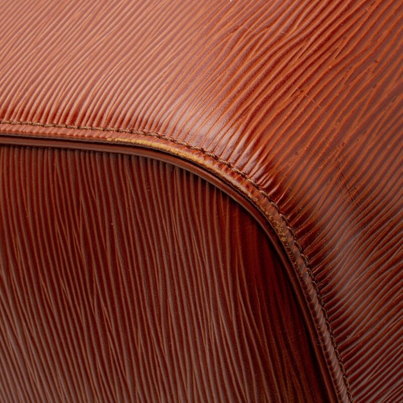 Louis Vuitton Vintage Epi Leather Keepall 50 Duffle Bag (SHF-QjiRs7) AWE - Image 12