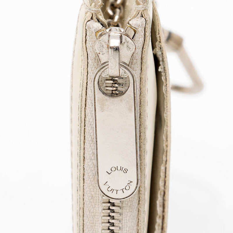 Louis Vuitton Vintage Epi Leather Key Pouch - FINAL SALE (SHF-17696) AWE - Image 6