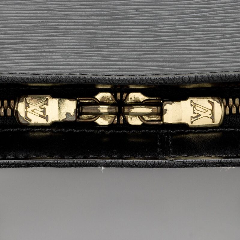 Louis Vuitton Vintage Epi Leather Lussac Tote (SHF-pD6rOx) AWE - Image 9