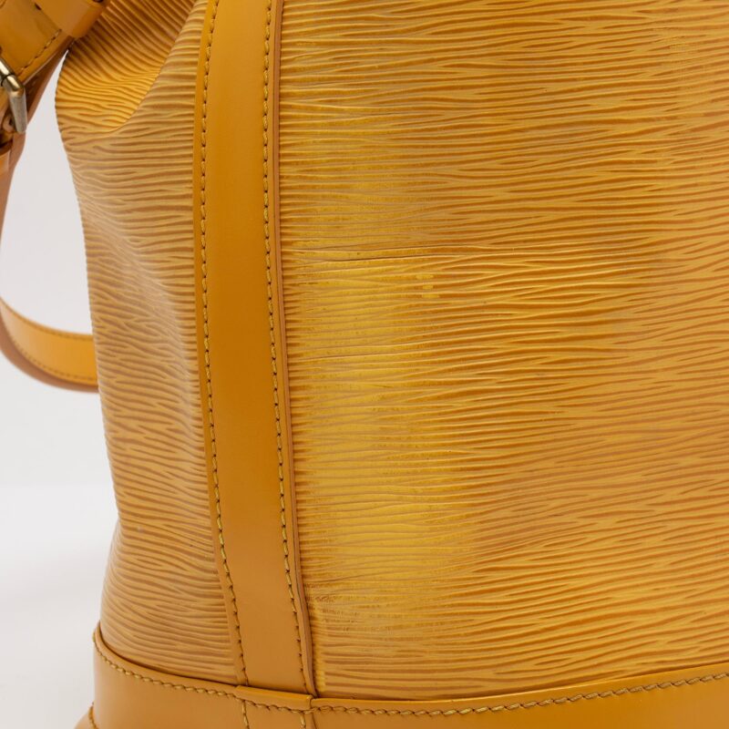 Louis Vuitton Vintage Epi Leather Noe Shoulder Bag (SHF-9zaWe9) AWE - Image 19