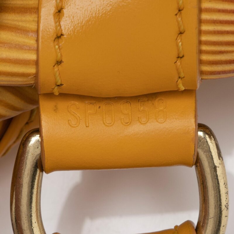 Louis Vuitton Vintage Epi Leather Noe Shoulder Bag (SHF-9zaWe9) AWE - Image 5