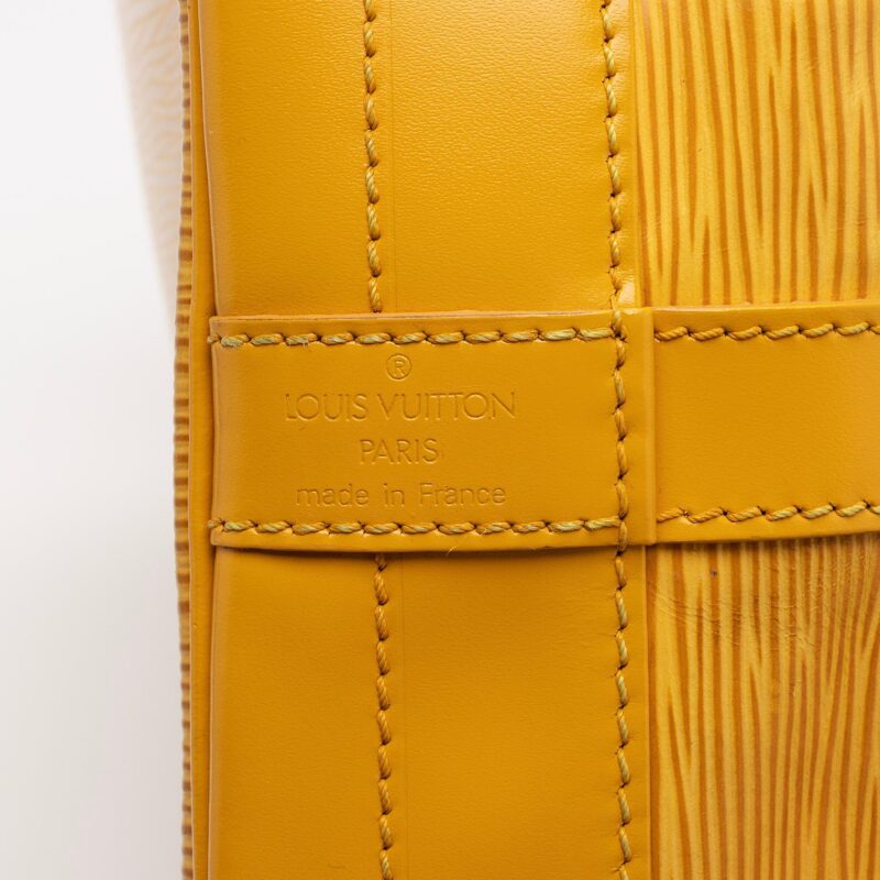 Louis Vuitton Vintage Epi Leather Noe Shoulder Bag (SHF-9zaWe9) AWE - Image 7
