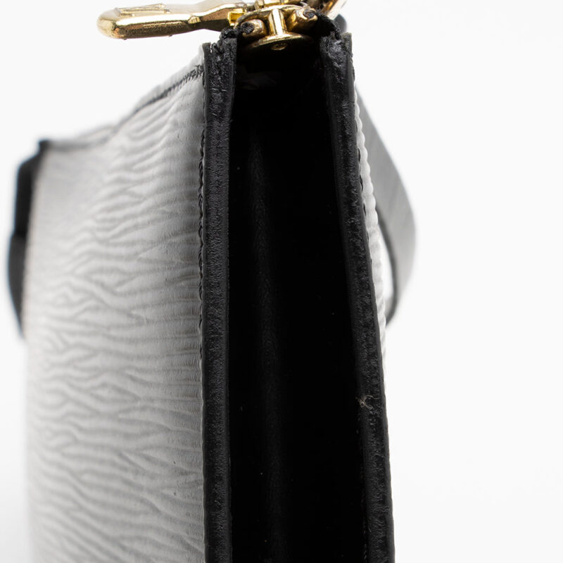 Louis Vuitton Vintage Epi Leather Pochette 21 Accessoires (SHF-14742) AWE - Image 11