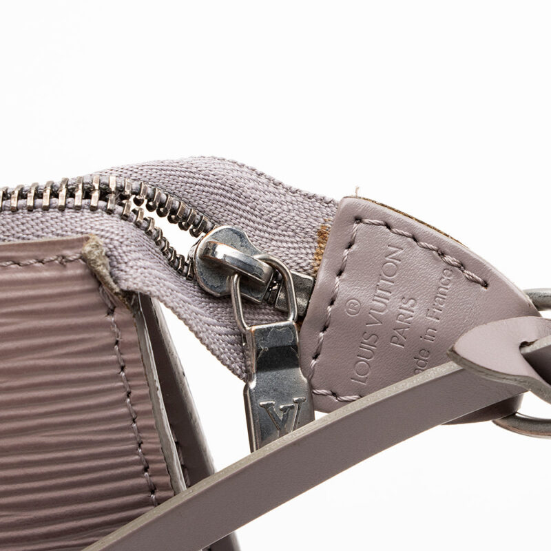 Louis Vuitton Vintage Epi Leather Pochette 21 Accessoires (SHF-17456) AWE - Image 8