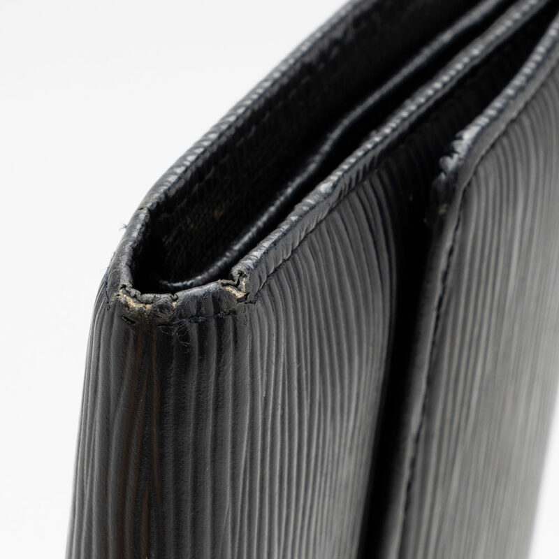 Louis Vuitton Vintage Epi Leather Porte Tresor International Wallet - FINAL SALE (SHF-15360) AWE - Image 7
