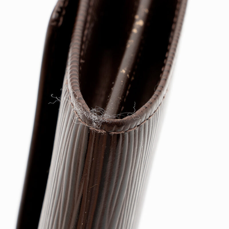 Louis Vuitton Vintage Epi Leather Porte Tresor International Wallet - FINAL SALE (SHF-15762) AWE - Image 9
