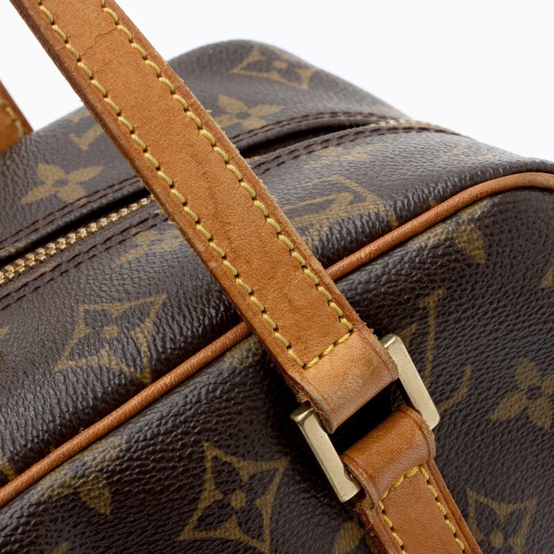 Louis Vuitton Vintage Monogram Canvas Cite MM Shoulder Bag (SHF-rVfRsp) AWE - Image 16