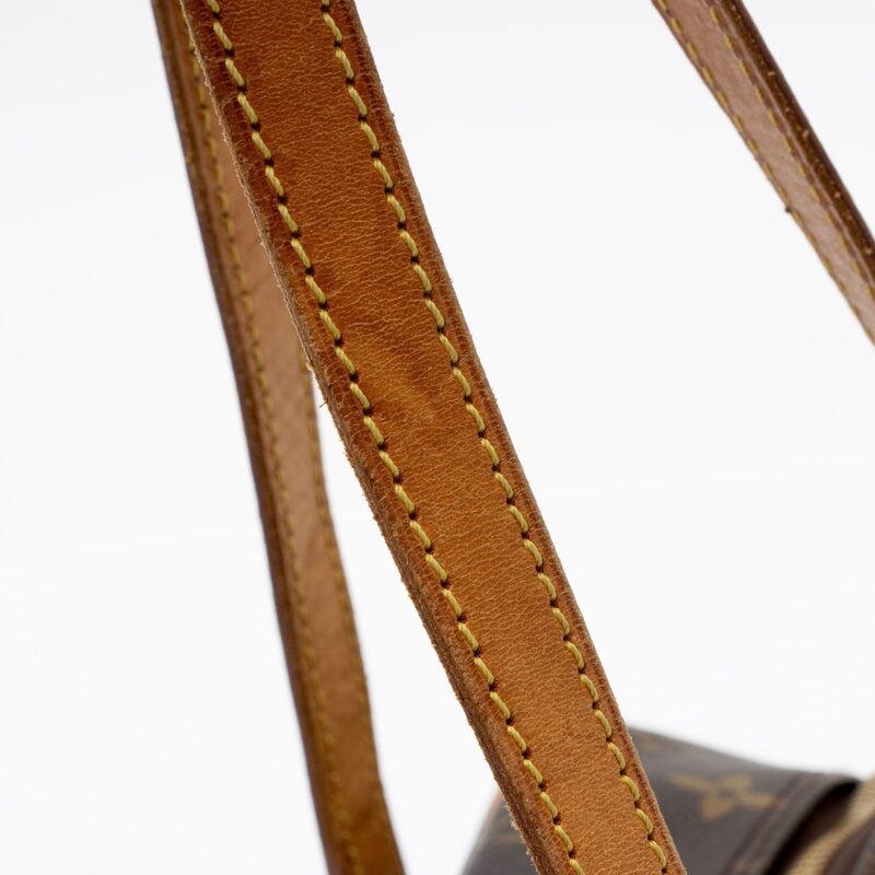 Louis Vuitton Vintage Monogram Canvas Cite MM Shoulder Bag (SHF-rVfRsp) AWE - Image 17