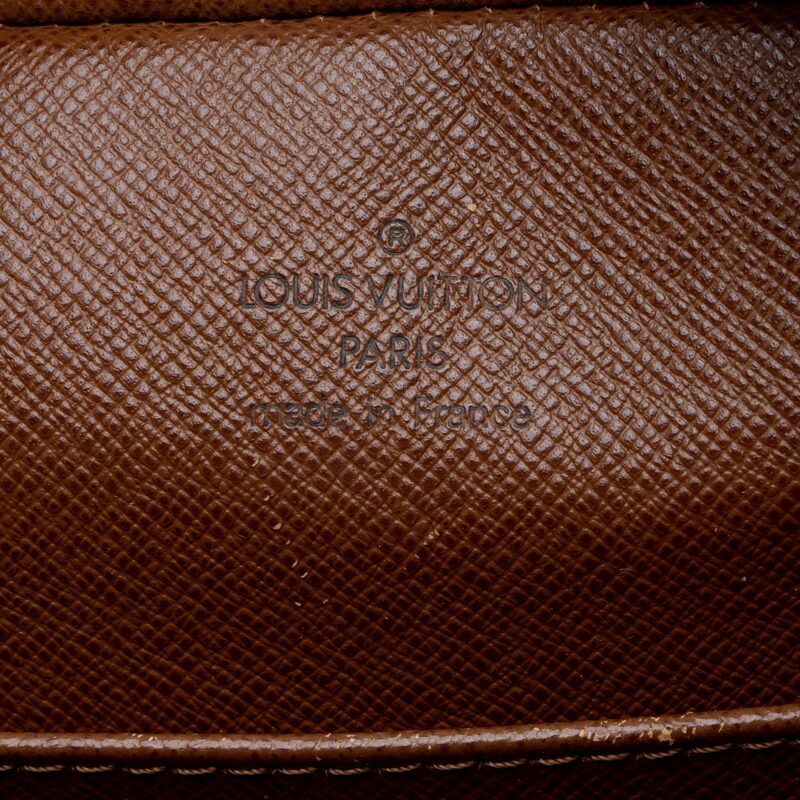 Louis Vuitton Vintage Monogram Canvas Cite MM Shoulder Bag (SHF-rVfRsp) AWE - Image 7