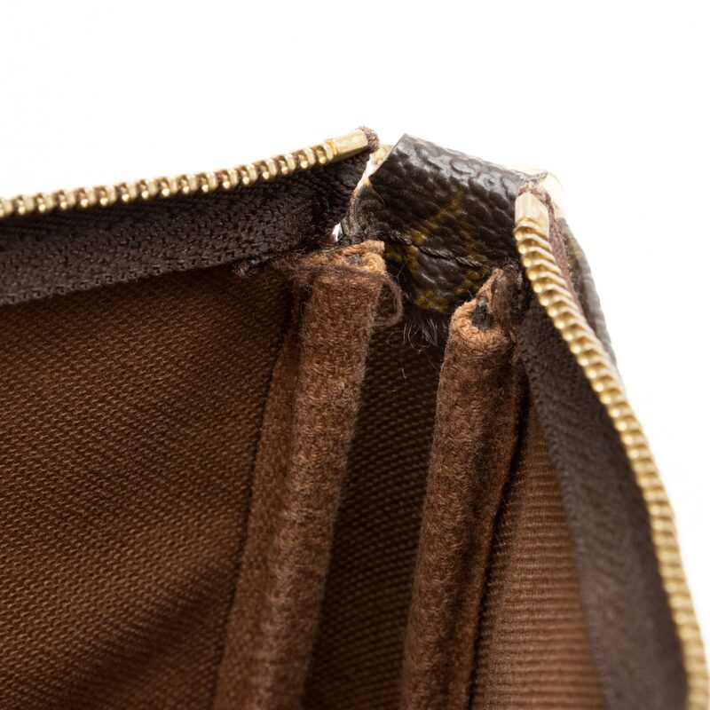Louis Vuitton Vintage Monogram Canvas Pochette Accessoires (SHF-31L4en) AWE - Image 8