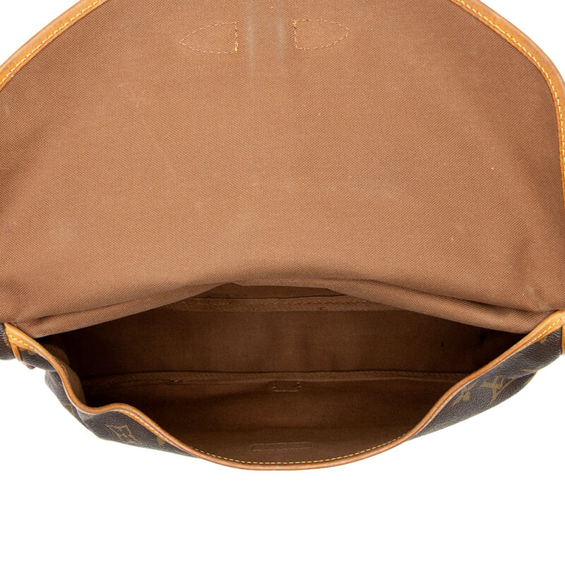Louis Vuitton Vintage Monogram Canvas Saumur 30 Messenger Bag (SHF-20683) AWE - Image 7