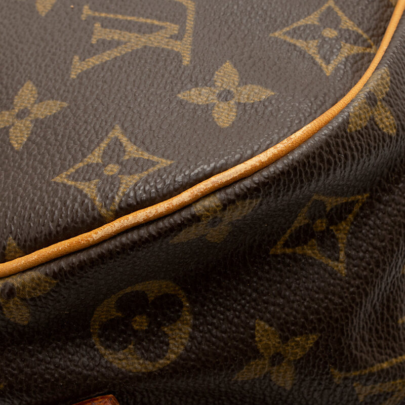 Louis Vuitton Vintage Monogram Canvas Saumur 35 Messenger Bag (SHF-20845) AWE - Image 15