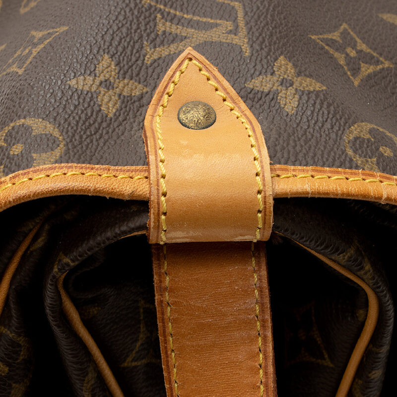 Louis Vuitton Vintage Monogram Canvas Saumur 35 Messenger Bag (SHF-20845) AWE - Image 16