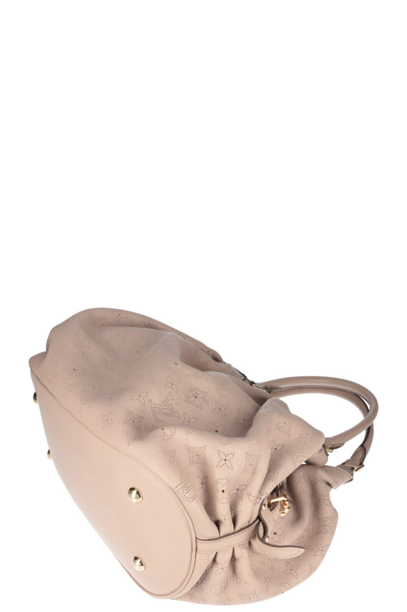LOUIS VUITTON L Hobo Bag Mahina Leather Greige AWE - Image 5