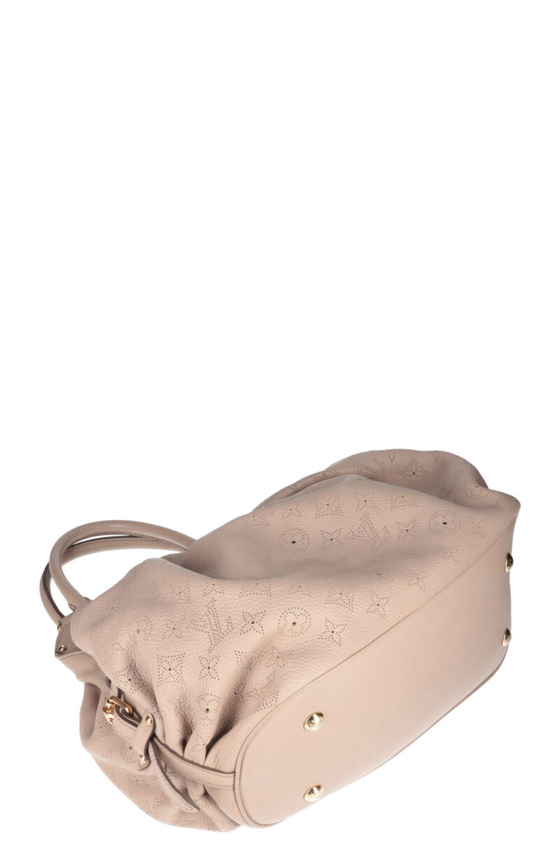 LOUIS VUITTON L Hobo Bag Mahina Leather Greige AWE - Image 6