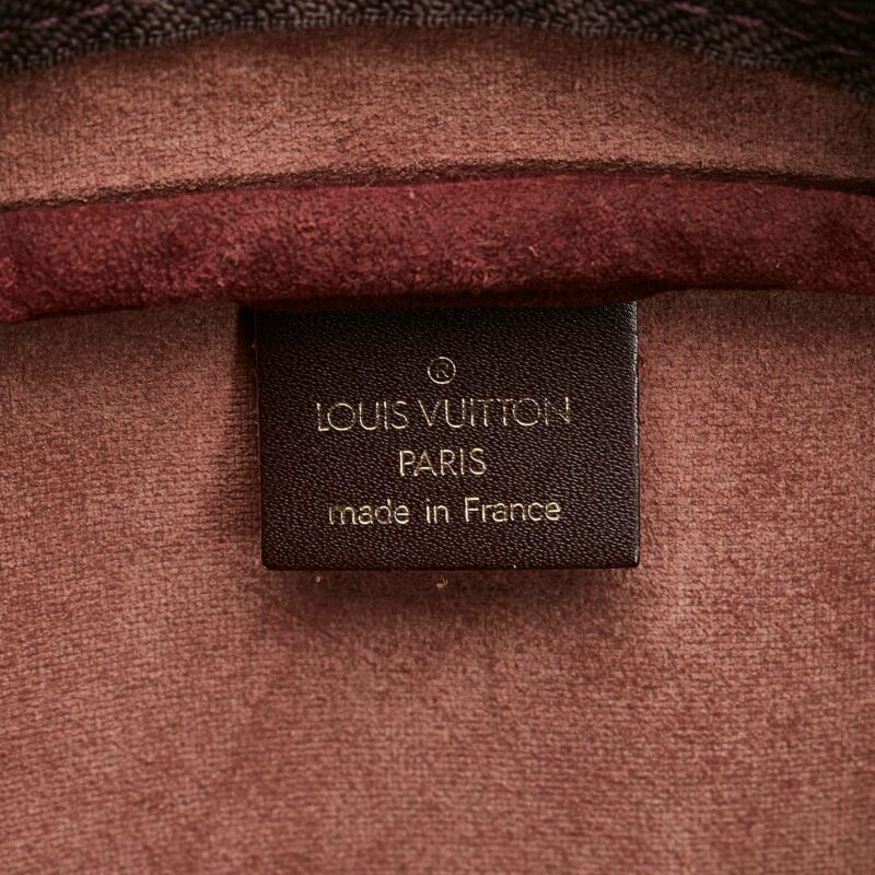 Louis Vuitton Kendall PM Burgundy Taïga AWE - Image 7