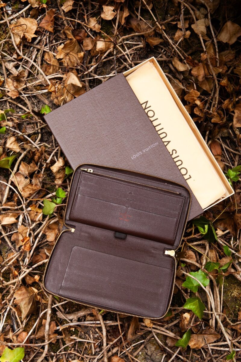 LOUIS VUITTON Grande Zip Around Wallet Damier Ebene AWE - Image 2