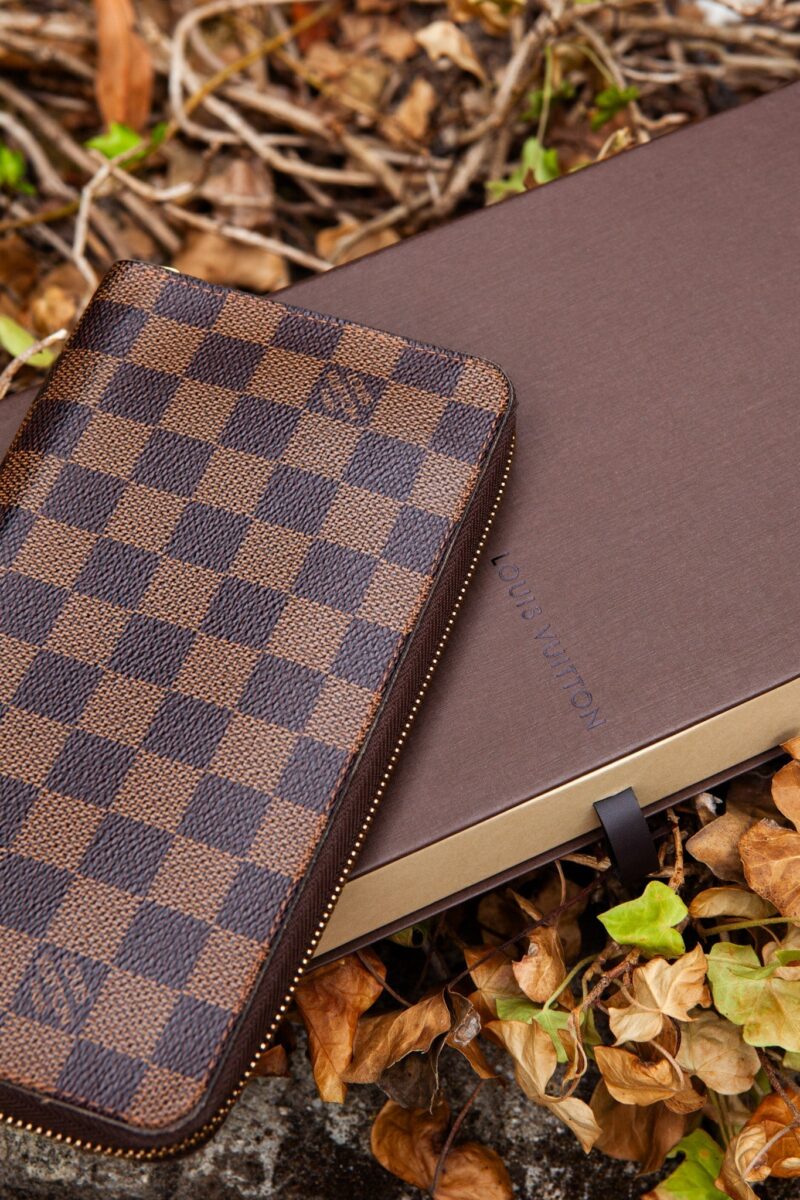 LOUIS VUITTON Grande Zip Around Wallet Damier Ebene AWE - Image 5