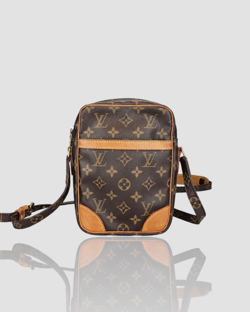 Louis Vuitton Danube AWE - Image 16