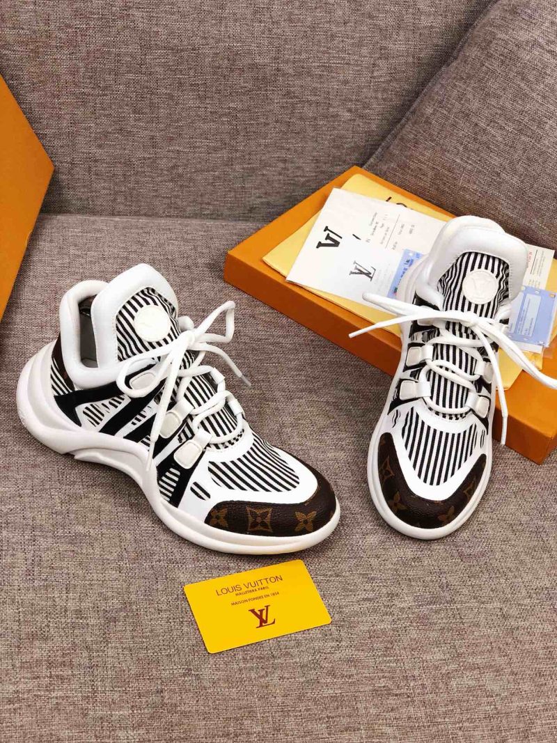 LW - LUV Archlight Black White Sneaker - Image 4