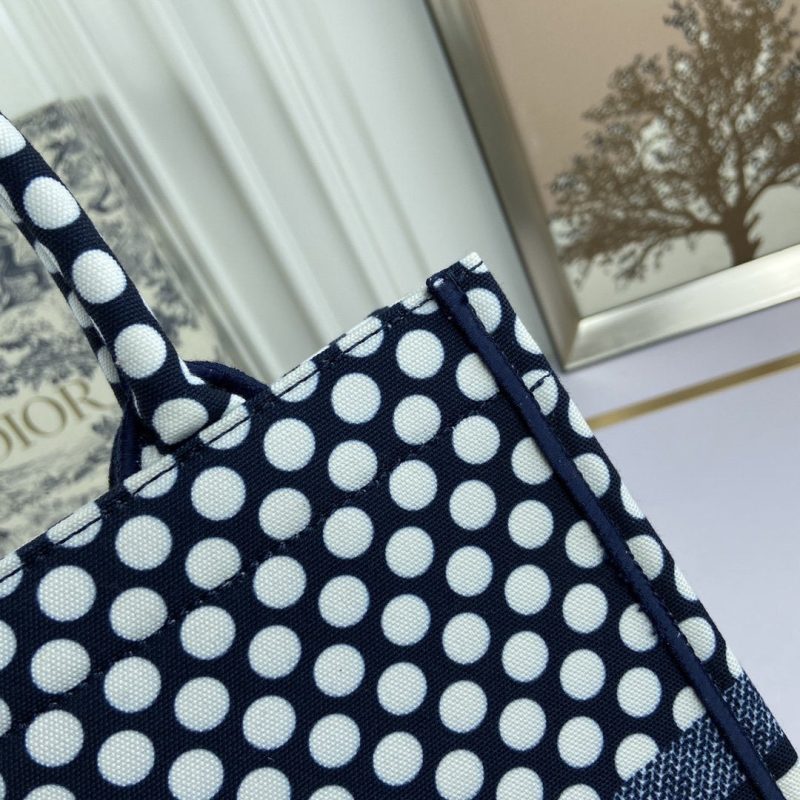 LW - Luxury Handbags DIR 115 - Image 6