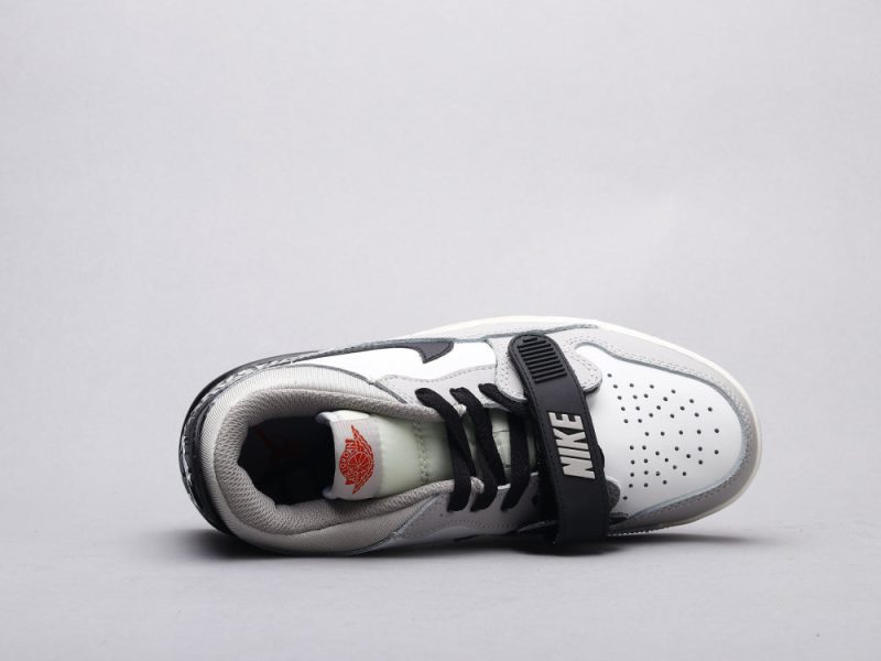 LW - AJ Black Ash Burst Crack Low Top - Image 8