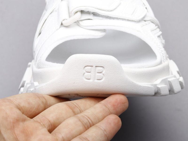 LW - Bla Track Sandals White Sneaker - Image 8
