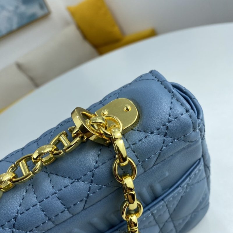 LW - Luxury Handbags DIR 065 - Image 7