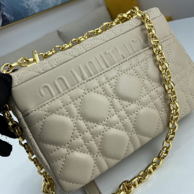 LW - Luxury Handbags DIR 069 - Image 6