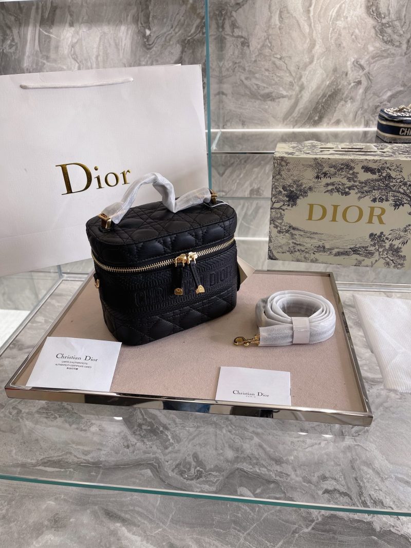 LW - Luxury Handbags DIR 215 - Image 8