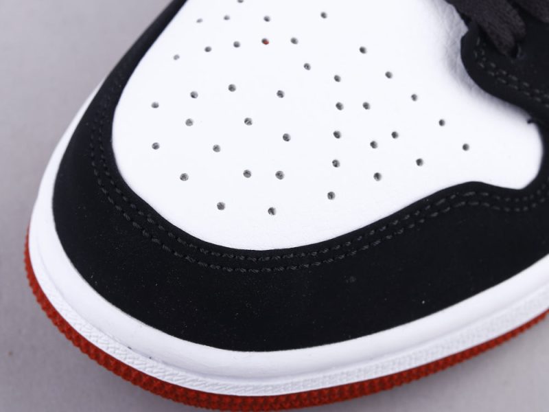 LW - AJ1 black toe - Image 9
