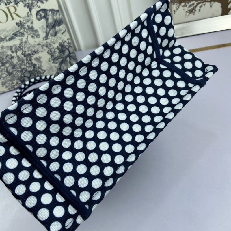 LW - Luxury Handbags DIR 115 - Image 7