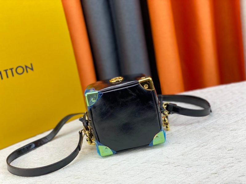 LW - Luxury Bags LUV 905 - Image 9