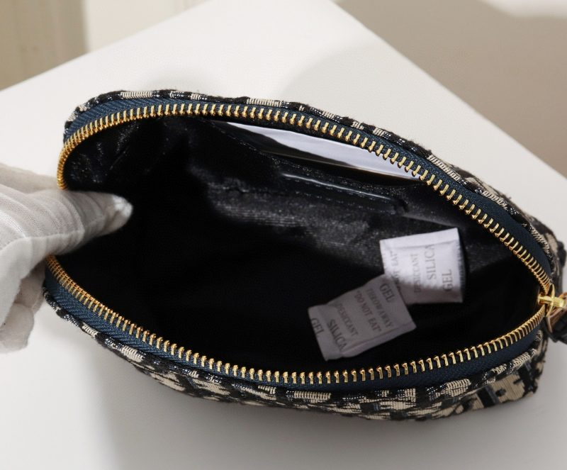 LW - Luxury Handbags DIR 123 - Image 7