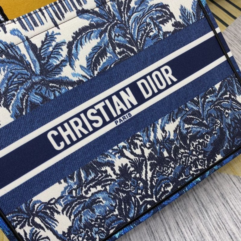 LW - Luxury Handbags DIR 064 - Image 2