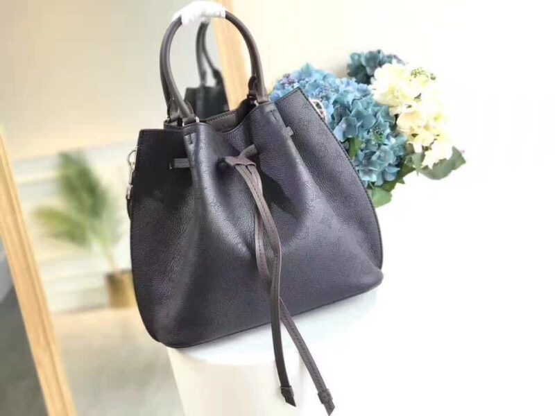 Louis Vuitton Girolata handbag AWE