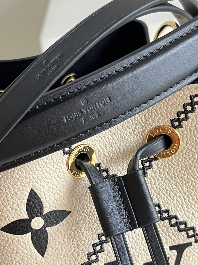 Louis Vuitton NeoNoe MM Bag AWE - Image 4