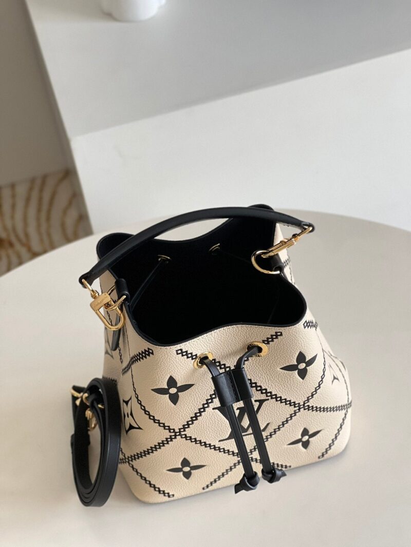Louis Vuitton NeoNoe MM Bag AWE - Image 6